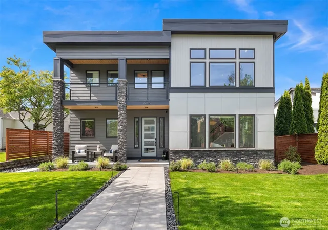 Photo 1 of Single family home for sale at 635 17th Avenue W, Kirkland, WA 98033 | MLS# NWM2582536 | Listing updated on 2026-10-02