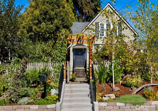 Photo 2 of Sale Pending at 1912 Gregory Way, Bremerton, WA 98337 | MLS# NWM2582539 | Listing updated on 2026-09-20