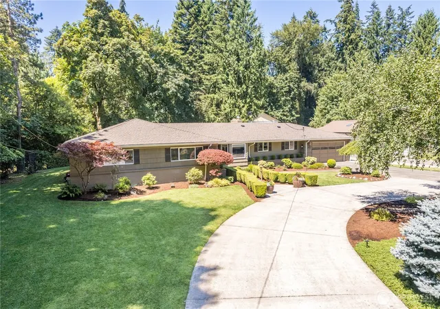 Photo 1 of Single family home for sale at 2927 Madrona Dr, Longview, WA 98632 | MLS# NWM2582550 | Listing updated on 2026-09-28