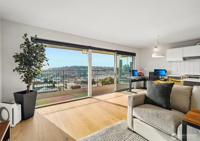Photo 4 of Condo for sale at 505 Belmont Ave E #1002, Seattle, WA 98102 | MLS# NWM2582552 | Listing updated on 2026-09-25