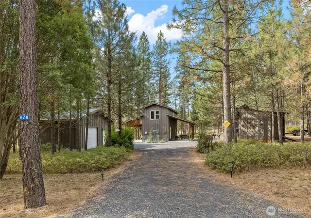 Photo 2 of Single family home for sale at 820 Loping Ln, Cle Elum, WA 98922 | MLS# NWM2582553 | Listing updated on 2026-09-25