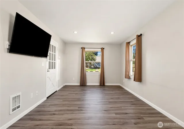 Photo 3 of Single family home for sale at 5215 Mcdacer Ave, Tacoma, WA 98404 | MLS# NWM2582565 | Listing updated on 2026-09-23
