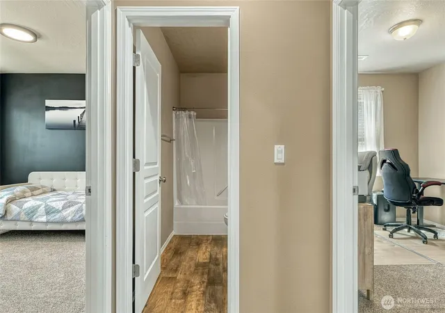 Photo 4 of Single family home for sale at 2220 Leonard Dr, Walla Walla, WA 99362 | MLS# NWM2582576 | Listing updated on 2026-09-19