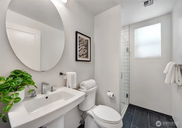 Photo 4 of Single family home for sale at 3821 19th Avenue SW, Seattle, WA 98106 | MLS# NWM2582577 | Listing updated on 2026-10-01