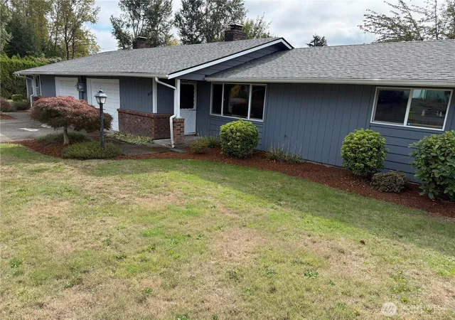 Photo 3 of Multi family home for sale at 10135 Meadowside Ln Sw, Rochester, WA 98579 | MLS# NWM2582590 | Listing updated on 2026-10-06