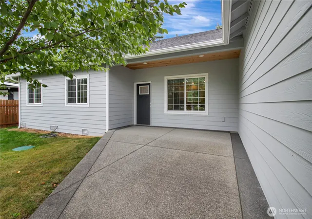 Photo 3 of Contingent at 379 Piper Way, Camano Island, WA 98282 | MLS# NWM2582598 | Listing updated on 2026-10-01
