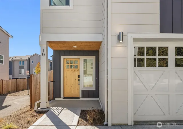 Photo 2 of Single family home for sale at 10 160th Place Se, Bothell, WA 98012 | MLS# NWM2582614 | Listing updated on 2026-10-01