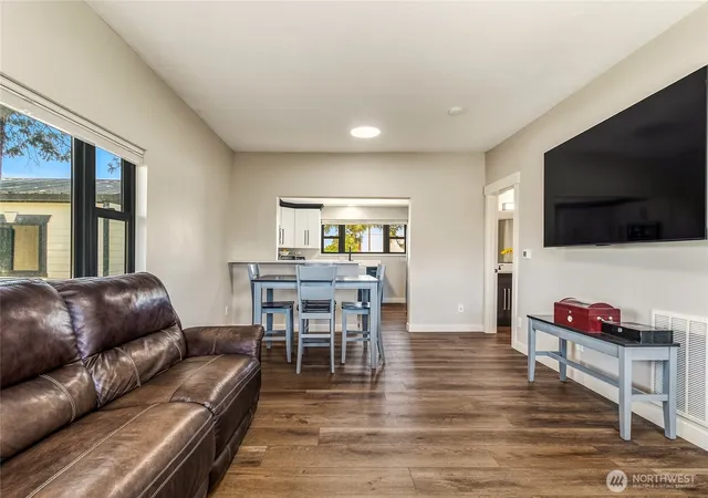Photo 3 of Single family home for sale at 1111 Rooster Rd, Walla Walla, WA 99362 | MLS# NWM2582630 | Listing updated on 2026-09-17