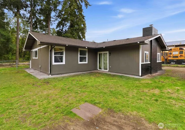 Photo 3 of Single family home for sale at 5126 Spirit Lake Hwy, Toutle, WA 98649 | MLS# NWM2582632 | Listing updated on 2026-10-02