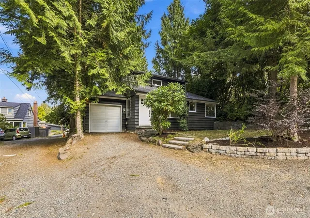 Photo 2 of Single family home for sale at 4512 Sw Director Pl, Seattle, WA 98136 | MLS# NWM2582636 | Listing updated on 2026-10-01