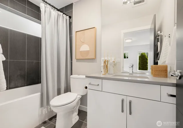 Photo 4 of Single family home for sale at 2616 S Dearborn St, Seattle, WA 98144 | MLS# NWM2582638 | Listing updated on 2026-10-02