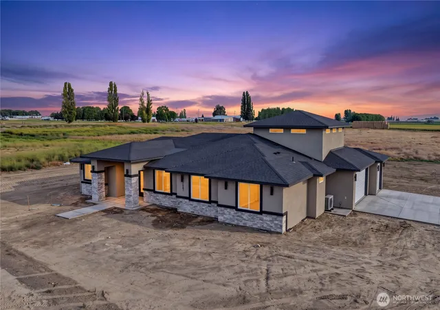 Photo 1 of Single family home for sale at 2007 W Joanna Ln, Othello, WA 99344 | MLS# NWM2582639 | Listing updated on 2026-09-25