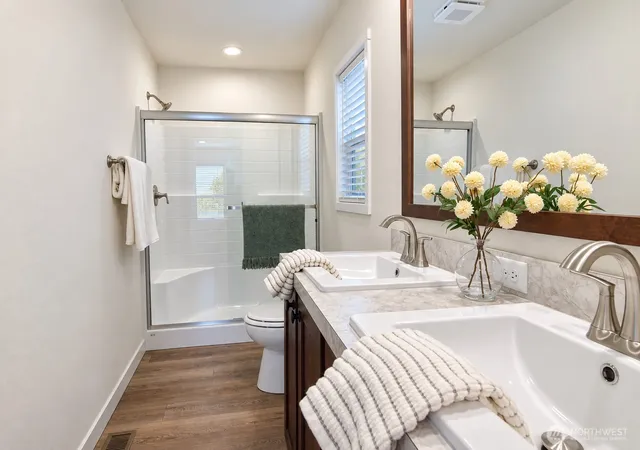 Photo 3 of Manufactured home for sale at 3673 Galiano Dr, Ferndale, WA 98248 | MLS# NWM2582640 | Listing updated on 2026-09-30