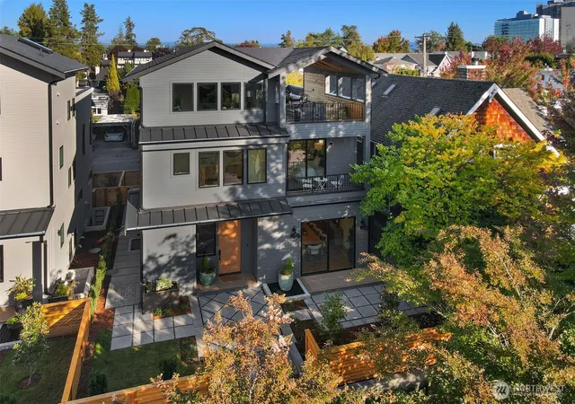Photo 1 of Single family home for sale at 2004 Mcgilvra Blvd E, Seattle, WA 98112 | MLS# NWM2582669 | Listing updated on 2026-10-07