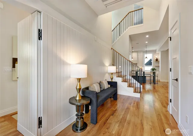 Photo 3 of Single family home for sale at 2004 Mcgilvra Blvd E, Seattle, WA 98112 | MLS# NWM2582669 | Listing updated on 2026-10-07