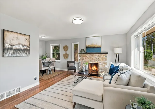 Photo 2 of Single family home for sale at 1210 S Lucile St, Seattle, WA 98108 | MLS# NWM2582678 | Listing updated on 2026-10-01