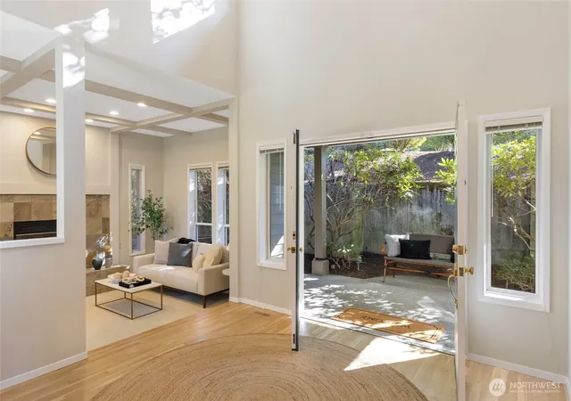 Photo 2 of Single family home for sale at 4618 NE 89th Street, Seattle, WA 98115 | MLS# NWM2582687 | Listing updated on 2026-09-30
