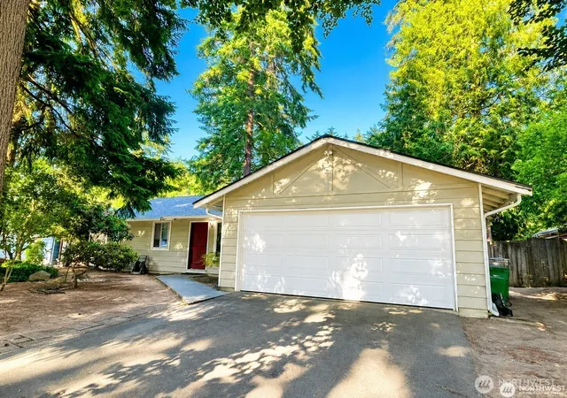 Photo 2 of Single family home for sale at 14037 108th Avenue Ne, Kirkland, WA 98034 | MLS# NWM2582694 | Listing updated on 2026-09-29