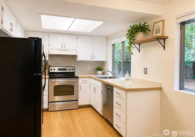 Photo 4 of Single family home for sale at 14037 108th Avenue NE, Kirkland, WA 98034 | MLS# NWM2582694 | Listing updated on 2026-09-29