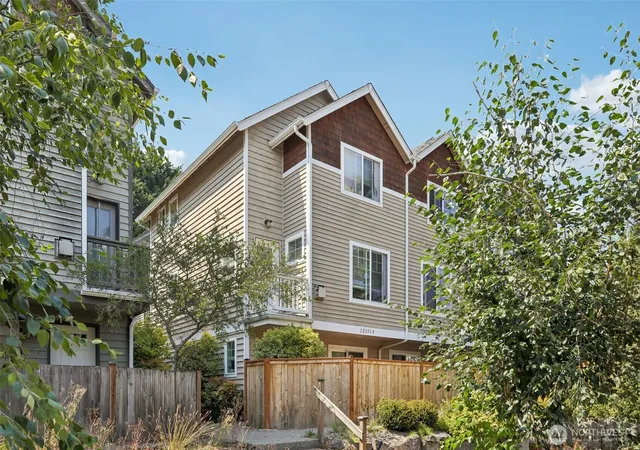 Photo 3 of Townhouse for sale at 12333 28th Avenue NE #B, Seattle, WA 98125 | MLS# NWM2582695 | Listing updated on 2026-09-30