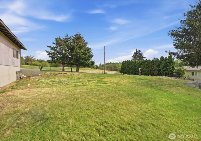 Photo 4 of Sale Pending at 830 S Nancy Ave, East Wenatchee, WA 98802 | MLS# NWM2582698 | Listing updated on 2026-09-25