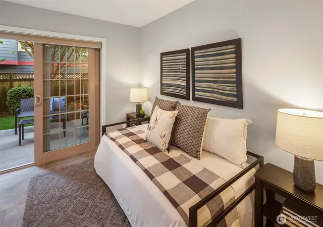 Photo 4 of Townhouse for sale at 2112 Warren Ave N #B, Seattle, WA 98109 | MLS# NWM2582703 | Listing updated on 2026-10-01