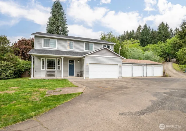 Photo 2 of Sale Pending at 2208 Coal Crk, Longview, WA 98632 | MLS# NWM2582731 | Listing updated on 2026-09-21