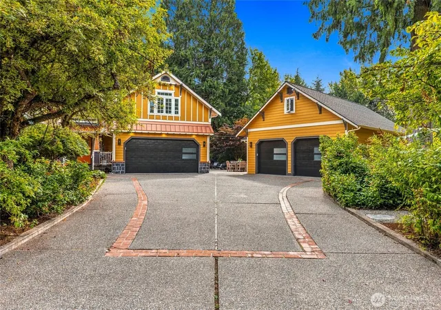 Photo 3 of Sale Pending at 15214 228th Street SE, Snohomish, WA 98296 | MLS# NWM2582747 | Listing updated on 2026-09-22