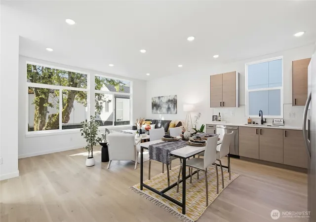 Photo 3 of Townhouse for sale at 807 S Sullivan St, Seattle, WA 98108 | MLS# NWM2582751 | Listing updated on 2026-09-21