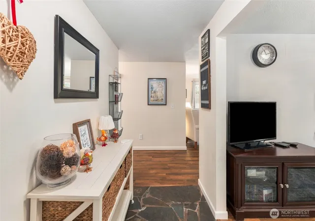 Photo 3 of Sale Pending at 4905 93rd Avenue W, University Place, WA 98467 | MLS# NWM2582757 | Listing updated on 2026-10-01