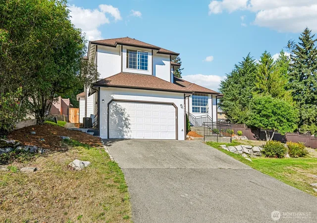 Photo 2 of Single family home for sale at 34907 56th Avenue S, Auburn, WA 98001 | MLS# NWM2582758 | Listing updated on 2026-09-28