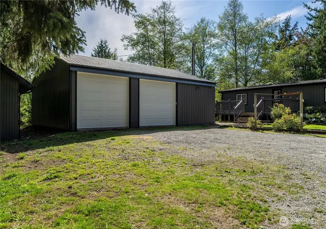 Photo 3 of Manufactured home for sale at 31412 54th Avenue Nw, Stanwood, WA 98292 | MLS# NWM2582761 | Listing updated on 2026-09-30