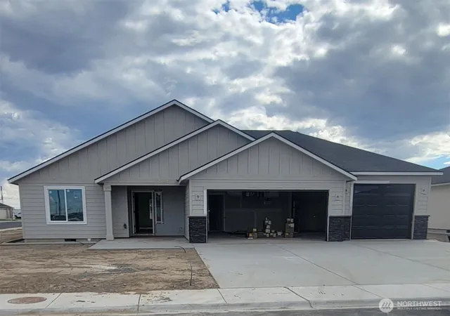 Photo 1 of Single family home for sale at 1196 8th Avenue Ne, Ephrata, WA 98823 | MLS# NWM2582778 | Listing updated on 2026-09-17