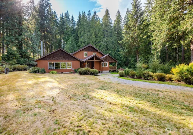 Photo 1 of Single family home for sale at 32468 Lady Bug Ln, Sedro Woolley, WA 98284 | MLS# NWM2582797 | Listing updated on 2026-09-18