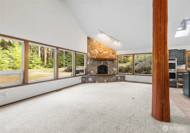 Photo 4 of Single family home for sale at 32468 Lady Bug Ln, Sedro Woolley, WA 98284 | MLS# NWM2582797 | Listing updated on 2026-09-18