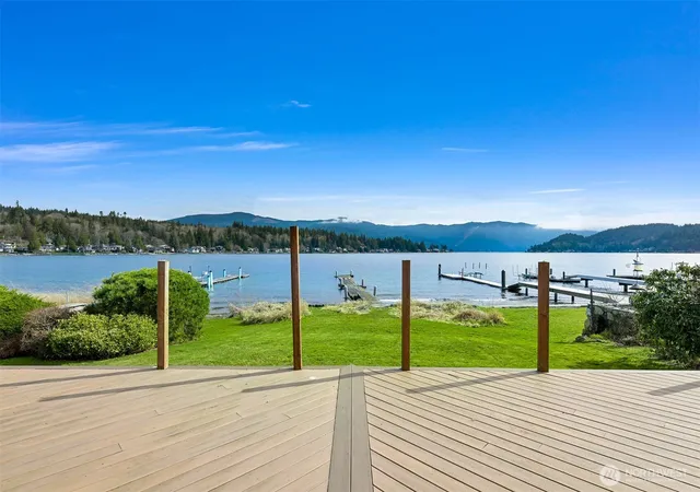 Photo 2 of Single family home for sale at 1538 Fairview St, Bellingham, WA 98229 | MLS# NWM2582798 | Listing updated on 2026-09-25