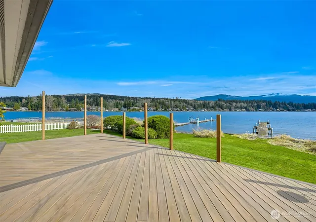 Photo 3 of Single family home for sale at 1538 Fairview St, Bellingham, WA 98229 | MLS# NWM2582798 | Listing updated on 2026-09-25