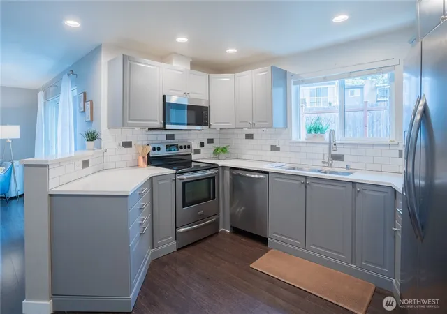 Photo 3 of Condo for sale at 11920 98th Avenue NE #302, Kirkland, WA 98034 | MLS# NWM2582814 | Listing updated on 2026-09-30