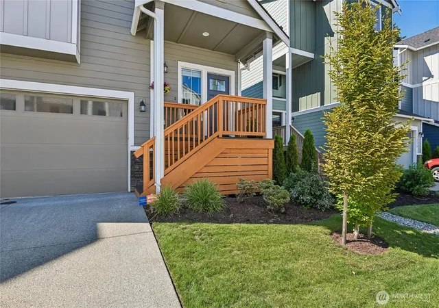 Photo 2 of Single family home for sale at 12104 126th Avenue Ct E, Puyallup, WA 98374 | MLS# NWM2582827 | Listing updated on 2026-09-19