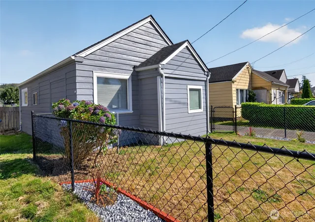 Photo 1 of Single family home for sale at 2106 W 2nd Street, Aberdeen, WA 98520 | MLS# NWM2582828 | Listing updated on 2026-10-15