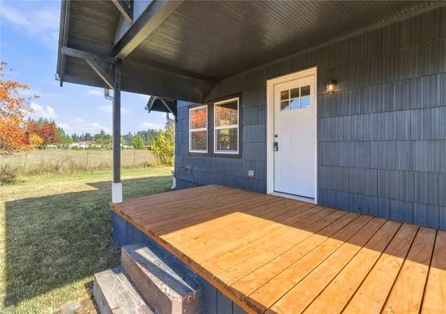 Photo 2 of Single family home for sale at 229 Keasling Rd, Chehalis, WA 98532 | MLS# NWM2582833 | Listing updated on 2026-10-18
