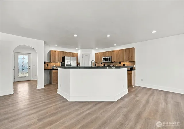 Photo 3 of Single family home for sale at 4406 Mount Adams View Dr, West Richland, WA 99353 | MLS# NWM2582838 | Listing updated on 2026-10-07