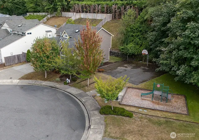 Photo 3 of Single family home for sale at 14733 SE 187th Circle, Renton, WA 98058 | MLS# NWM2582844 | Listing updated on 2026-09-25