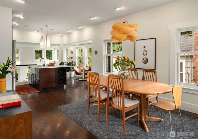 Photo 3 of Sale Pending at 3132 35th Avenue S, Seattle, WA 98144 | MLS# NWM2582874 | Listing updated on 2026-09-22