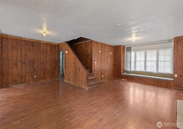 Photo 3 of Single family home for sale at 14629 24th Avenue Sw, Burien, WA 98166 | MLS# NWM2582881 | Listing updated on 2026-10-01