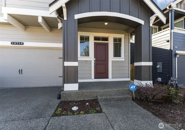 Photo 2 of Single family home for sale at 10718 188th Street E, Puyallup, WA 98374 | MLS# NWM2582883 | Listing updated on 2026-10-01