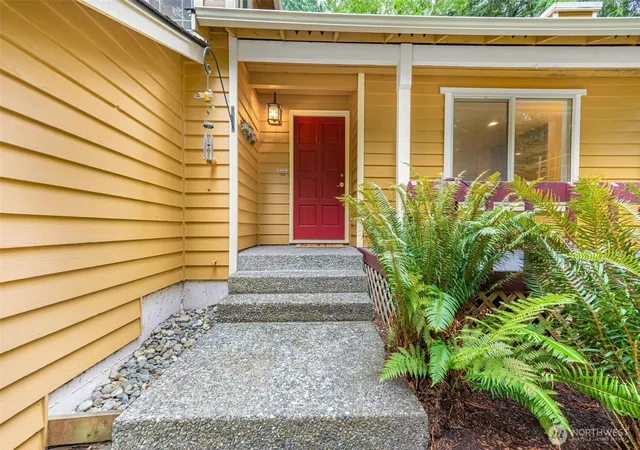 Photo 2 of Single family home for sale at 16735 Ne 139th Place, Woodinville, WA 98072 | MLS# NWM2582887 | Listing updated on 2026-09-25