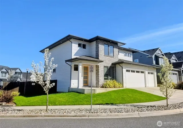 Photo 1 of Single family home for sale at 1300 S 41st Place, Ridgefield, WA 98642 | MLS# NWM2582892 | Listing updated on 2026-10-01