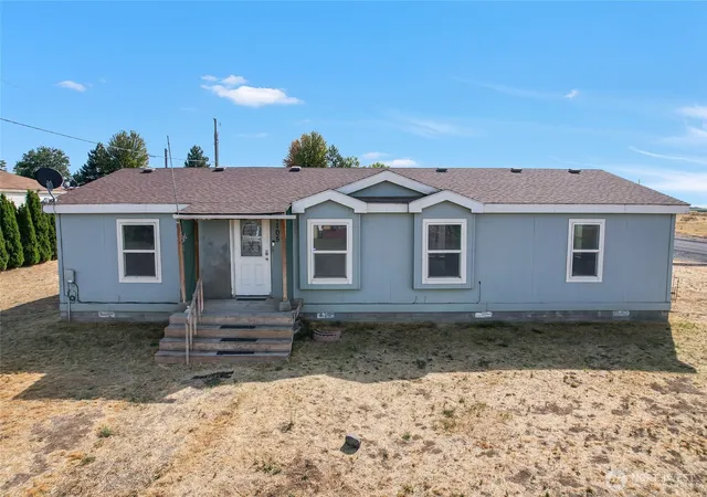 Photo 1 of Manufactured home for sale at 1105 W 4th Avenue, Warden, WA 98857 | MLS# NWM2582895 | Listing updated on 2026-09-28