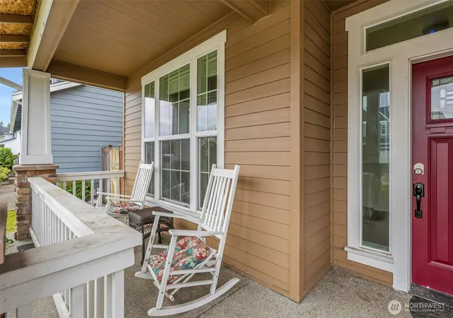 Photo 3 of Single family home for sale at 4712 204th Street Ct E, Spanaway, WA 98387 | MLS# NWM2582898 | Listing updated on 2026-09-29